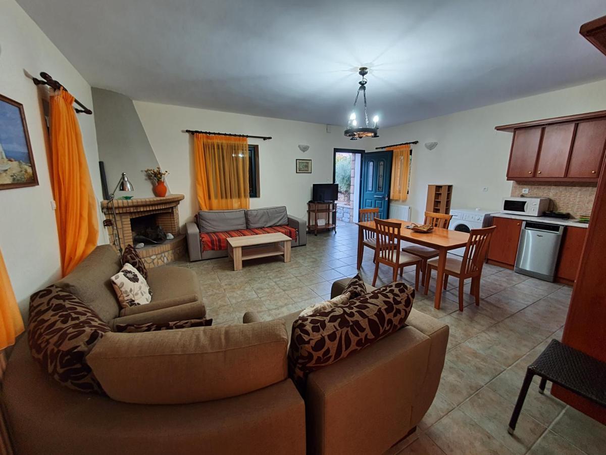 Appartement Frigano 3 à Stoúpa Extérieur photo