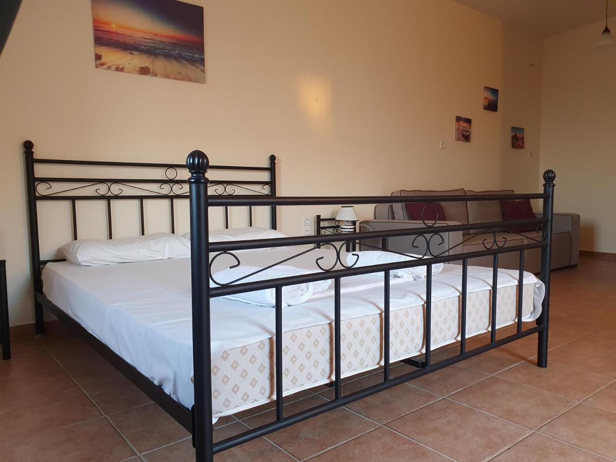 Appartement Frigano 3 à Stoúpa Extérieur photo