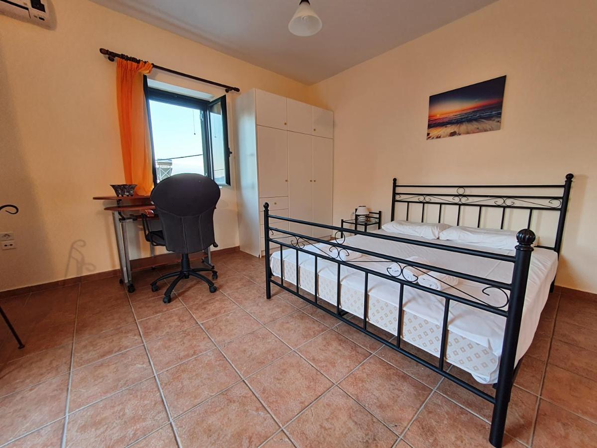 Appartement Frigano 3 à Stoúpa Extérieur photo